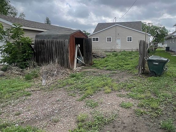3rd image of 306 Lincoln St