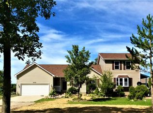 8791 Hough Rd, Almont, MI 48003