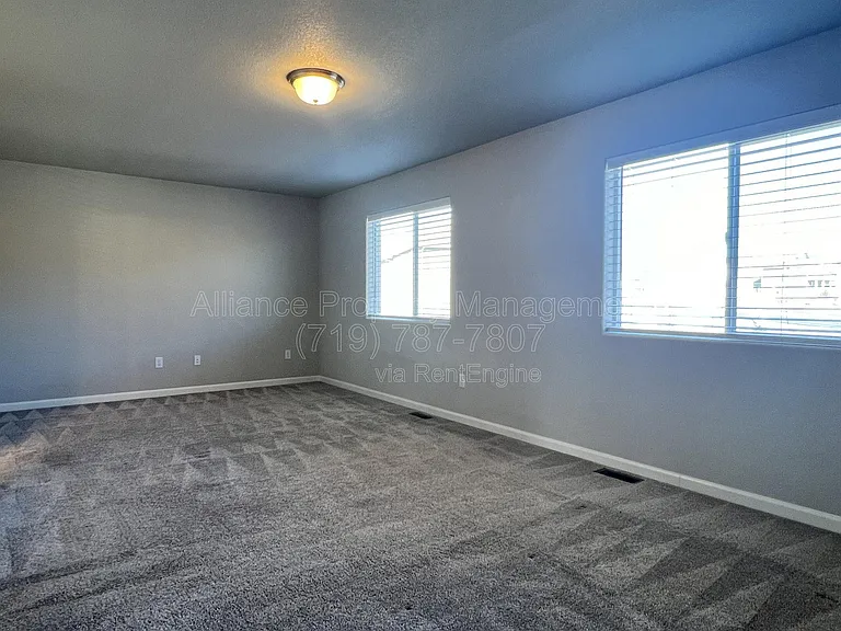 2057 Birmingham Loop — Photo 14
