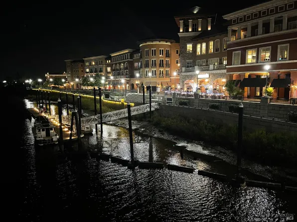 588 Main Street #204, Napa, CA 94559