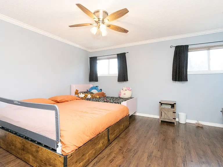 21573 Cherrington Ave — Photo 6