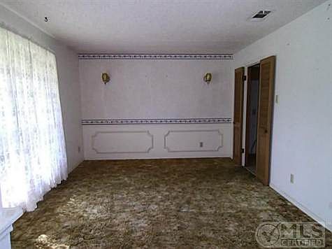 5th image of 5141 Chalet Ln
