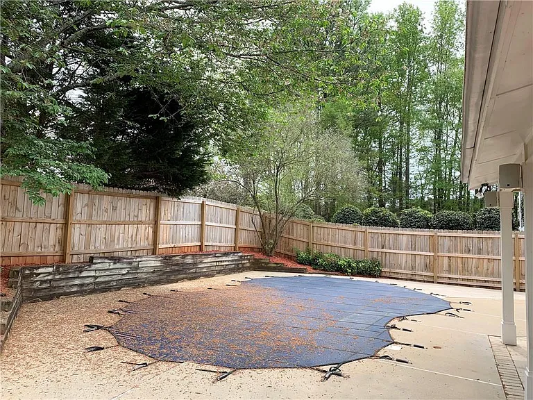 2020 Chelton Way SE — Photo 39
