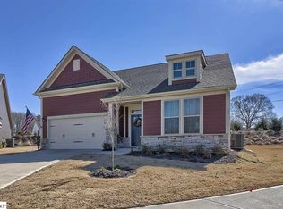 212 Red Leaf Ln, Simpsonville, SC 29680