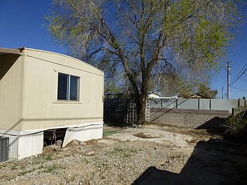 3rd image of 1740 Charnut Ln