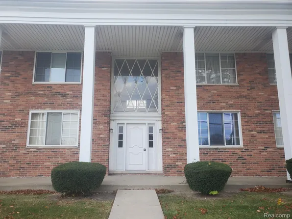 29238 Hoover Rd #238, Warren, MI 48093