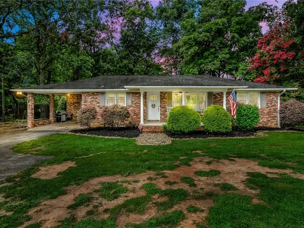 518 Docheno Rd, Belton, SC 29627