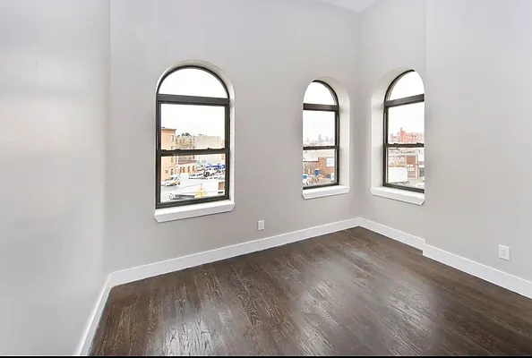 Rented by Compass | media 7