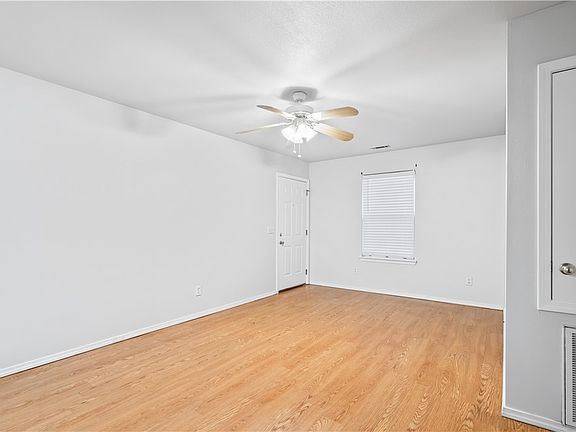 4th image of 1431 W Sligo St APT 1