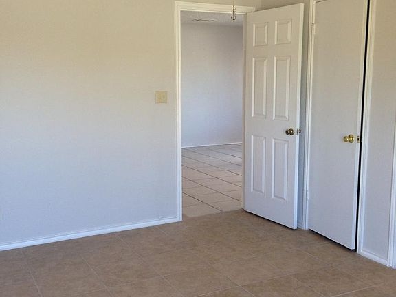 2nd image of 16108 Windermere Dr