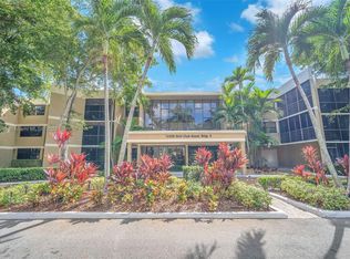 16200 Golf Club Rd APT 201, Weston, FL 33326