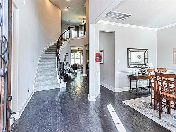 5th image of 34106 Mill Creek Way