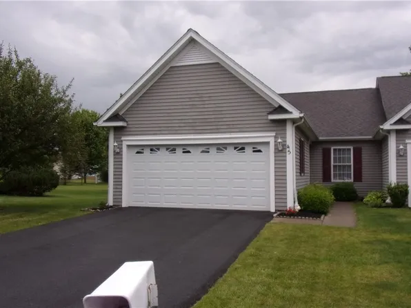 45 Hawthorn Cir #45, Geneseo, NY 14454