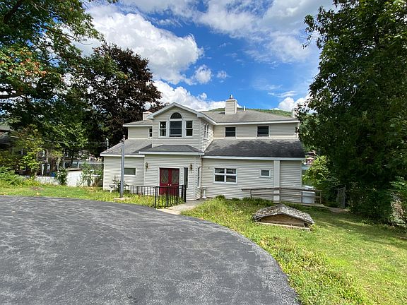 4th image of 123 Seelye Rd