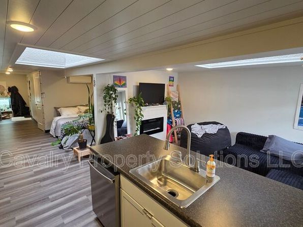 3947 E Calvary Rd #210