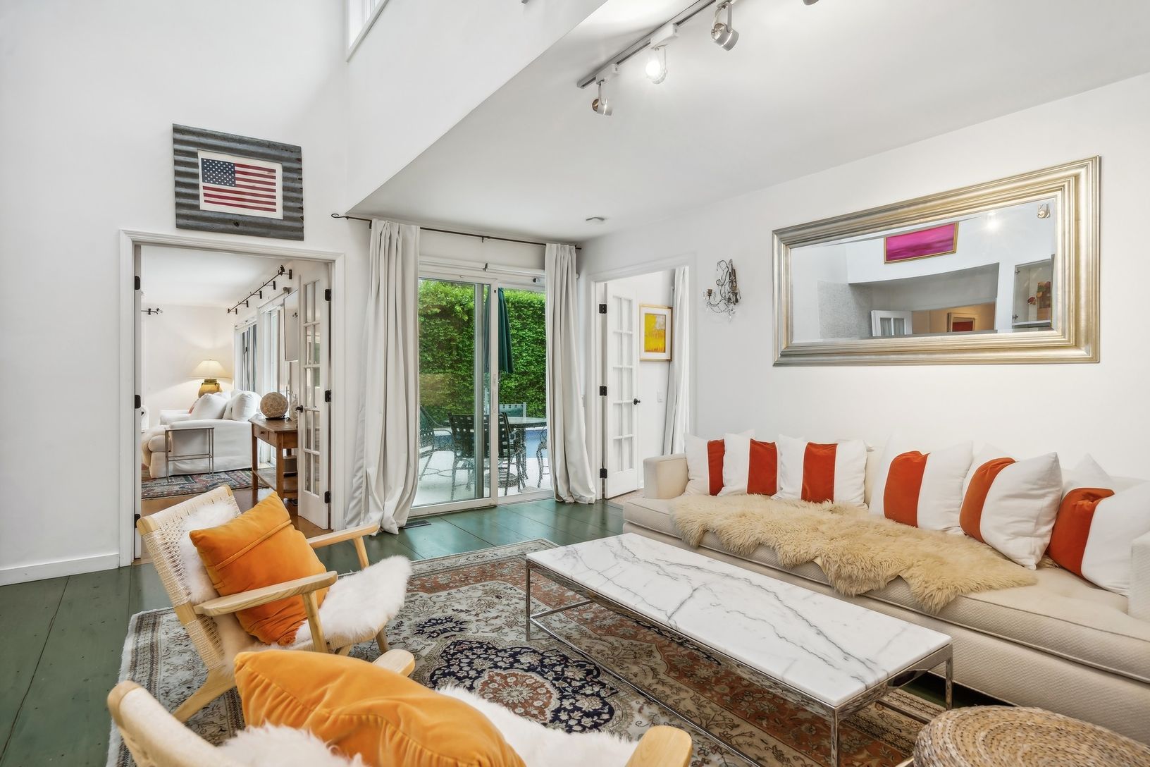  middle living room