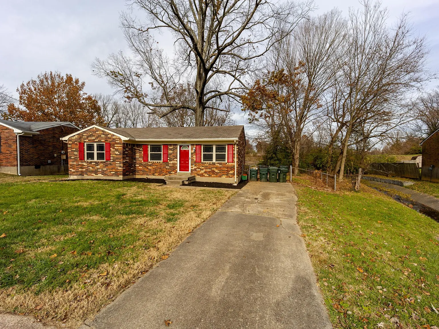 9707 Willowwood Way — Photo 3