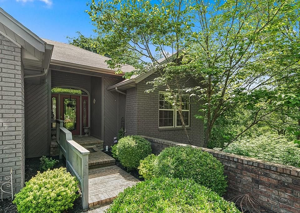 1st image of 2 Wrea Cir