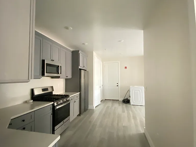 129-137 Passaic St #204 — Photo 14