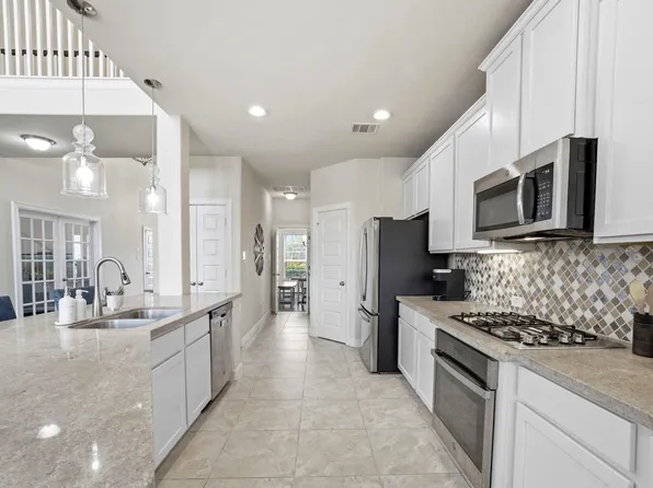 7618 Trailing Oaks Dr, Spring, TX 77379