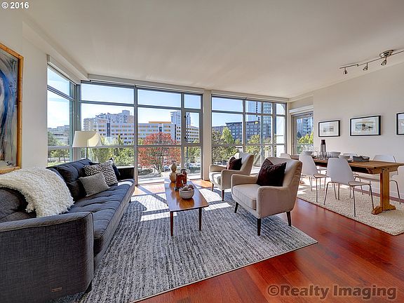 3rd image of 1260 NW Naito Pkwy Unit 311B