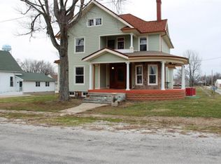 202 1st St, Birds, IL 62427