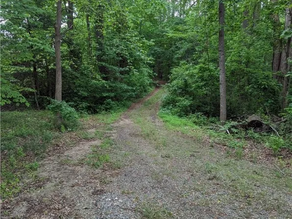 4267 Old Fredericksburg Rd, Louisa, VA 23093