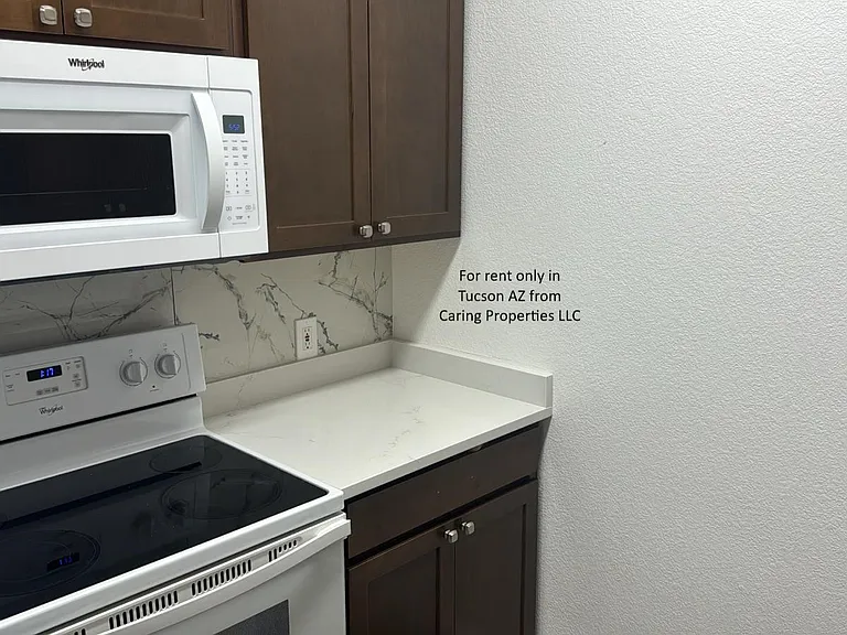 913 E Hedrick Dr #2 — Photo 14