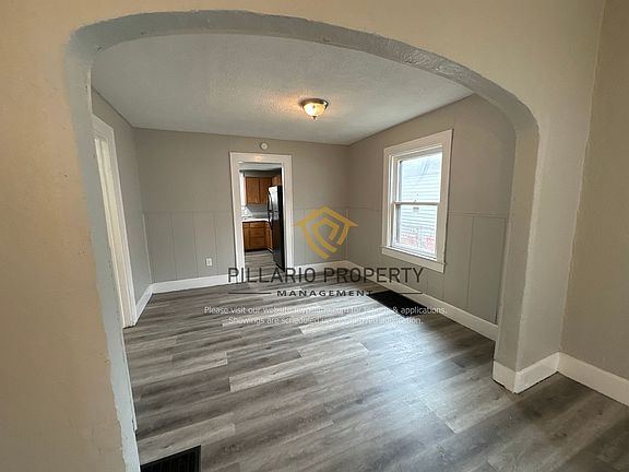 4th image of 418 Villa Ave
