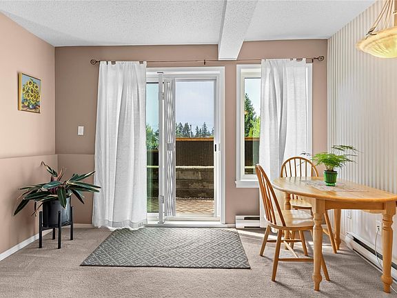 5th image of 567 Townsite Rd #104
