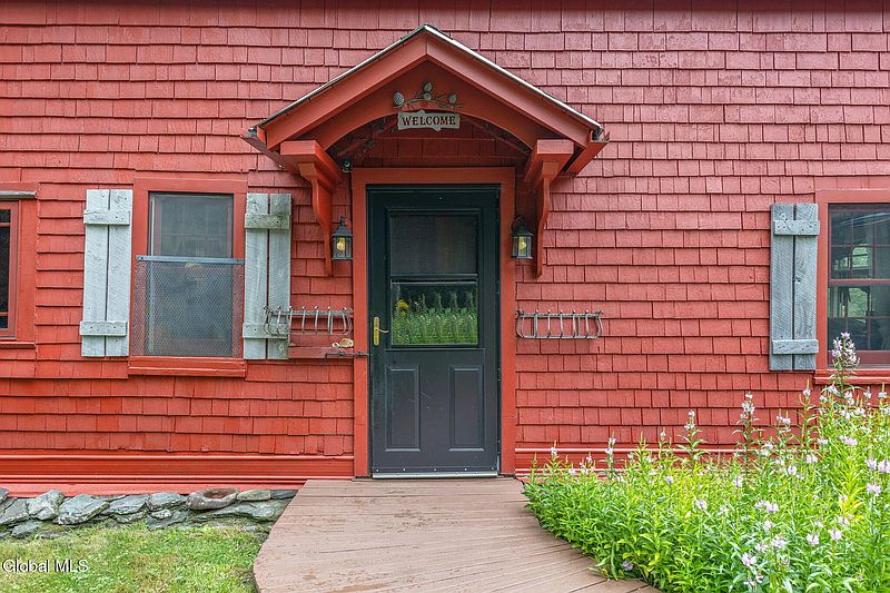 2nd image of 154 Phillips Road