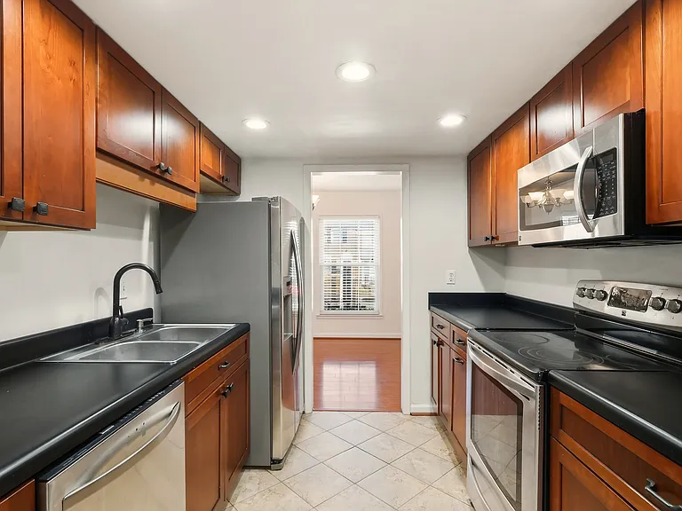 2505 Patriot Way #D — Photo 7
