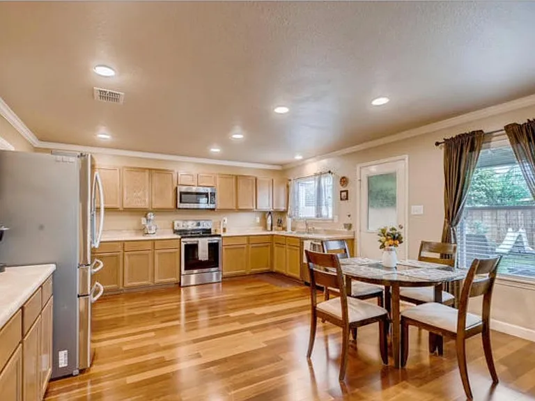 5826 Armstrong Wl — Photo 10