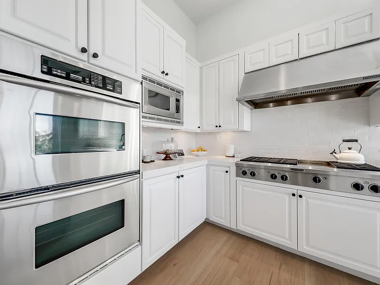 51075 Marbella Ct — Photo 3