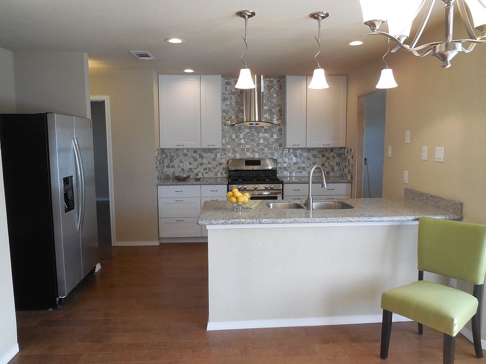 Kitchen/dining from door