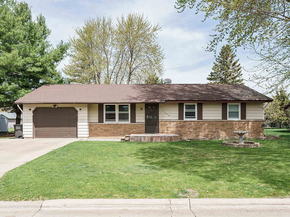 1st image of 1246 Woodland Dr