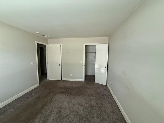 3rd image of 320 Newport Ln Unit 1-B1