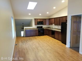 4534 32nd Ave, Kenosha, WI 53144