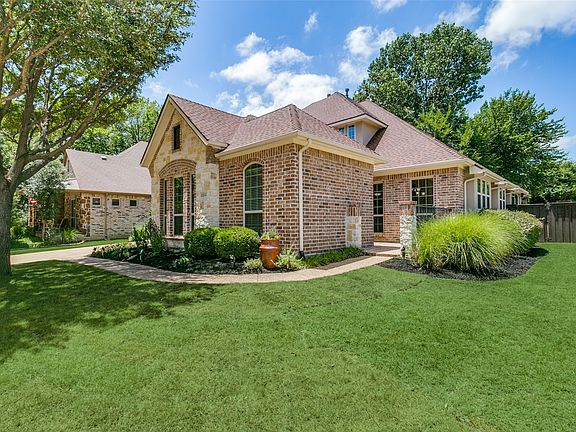 3rd image of 4804 Taylor Ln