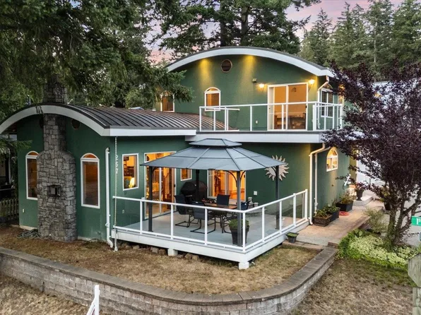 267 1st Ave, Fraser Valley, BC V2R 4Z4