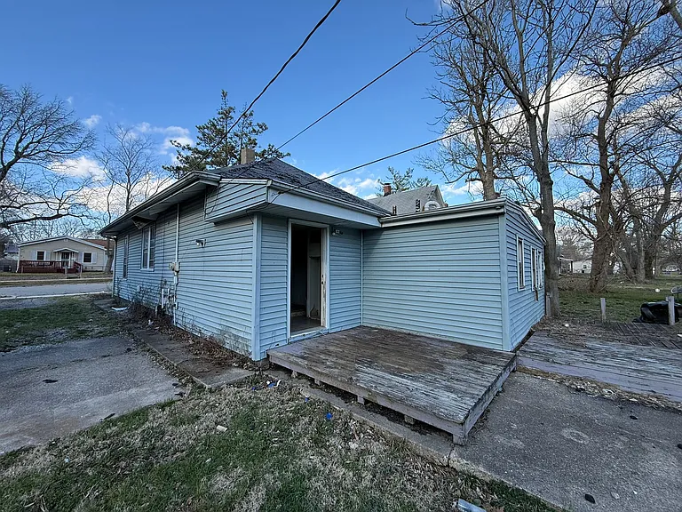 803 E Whitmer St — Photo 6