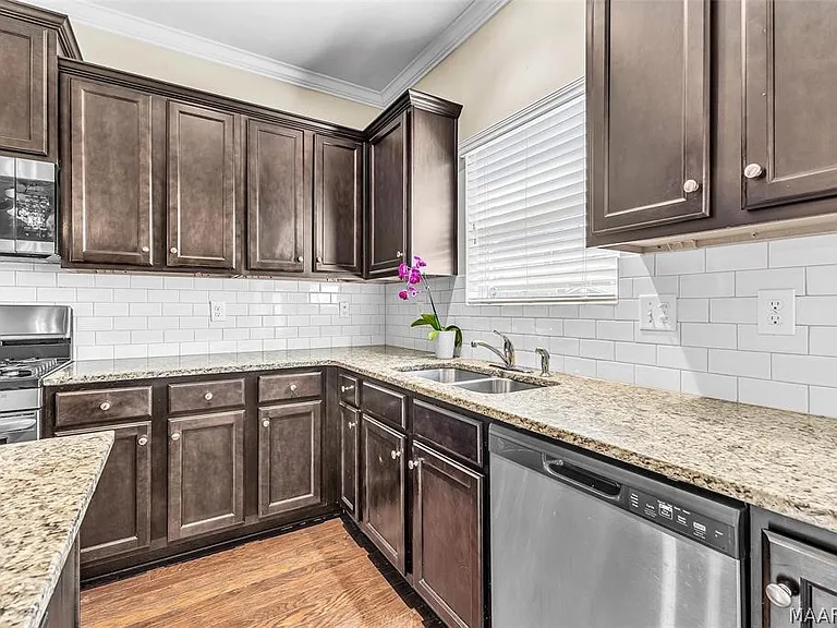 9348 Turnberry Park Dr — Photo 18