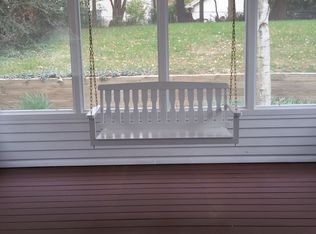 300 Thames River Rd, Springfield, IL 62711