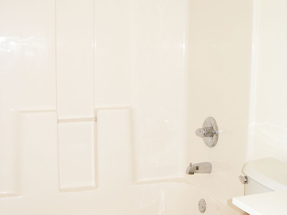 1st image of 625 Vandalia Ave #1