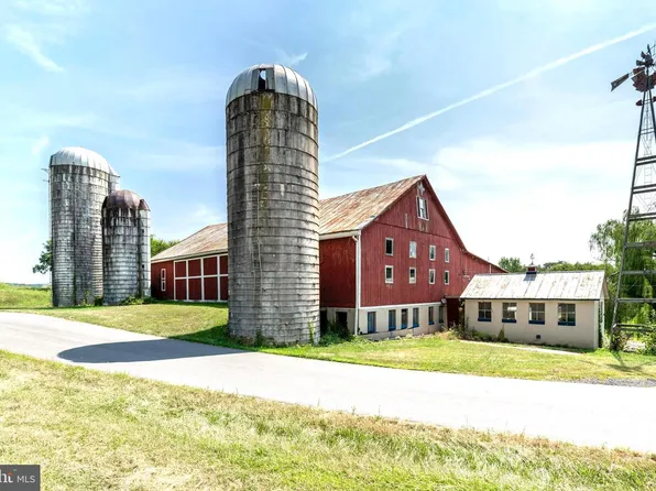 1845 Benson Rd, Westminster, MD 21158