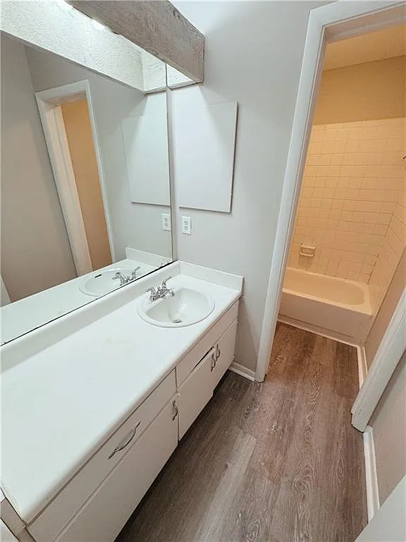 3 bed, 2.5 bath, 1865 sqft, $1,850 — Photo 4