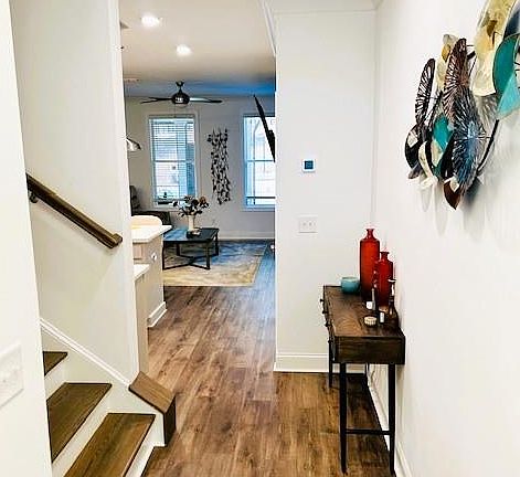 4th image of 5236 Riden Ct