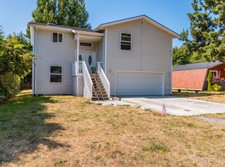 1116 Dewey Dr, Coupeville, WA 98239