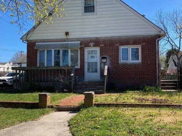 180 N 7th Street, Lindenhurst, NY 11757