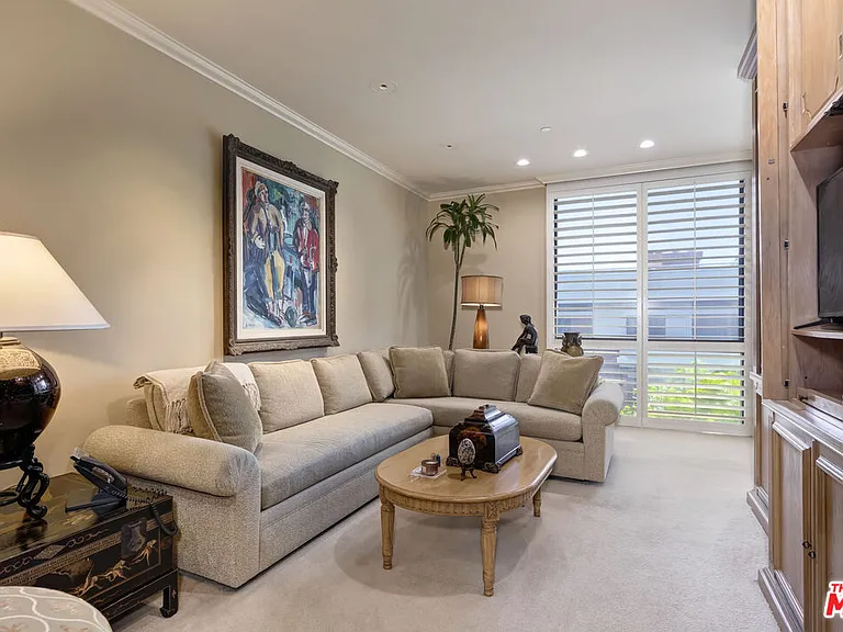 300 N Swall Dr #457 — Photo 13